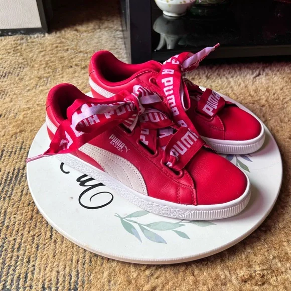 PUMA WOMEN'S BASKET HEART DE
SNEAKERS BOW LACES. - Picture 15 of 17